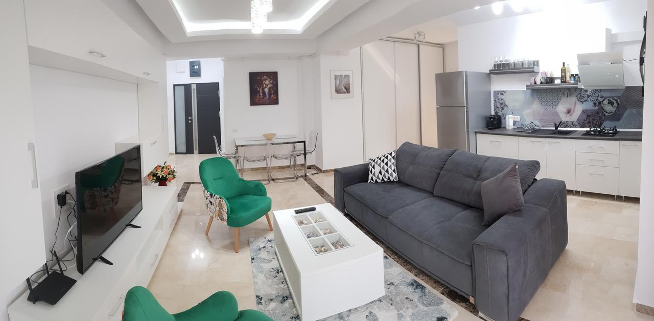 Marble Luxury Mamaia