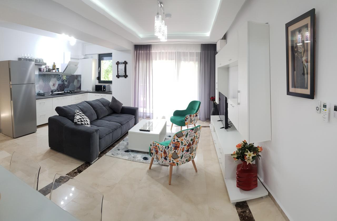 Marble Luxury Apartment