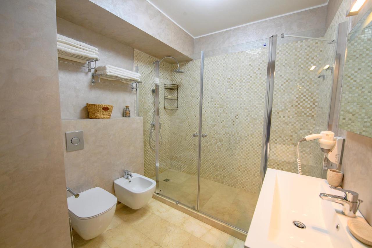 Marble Luxury Apartment Mamaia